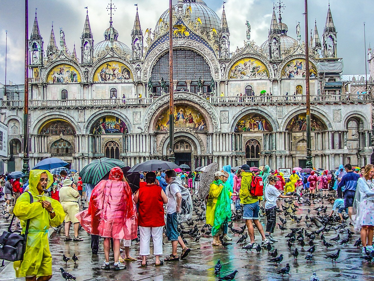Der beste Regenponcho für Reisende